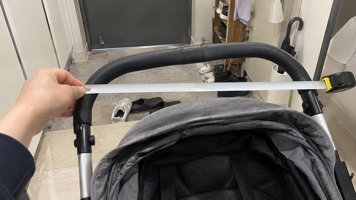 핸들 길이와 둘레를 줄자로 재두면 상세페이지 비교가 쉬워요